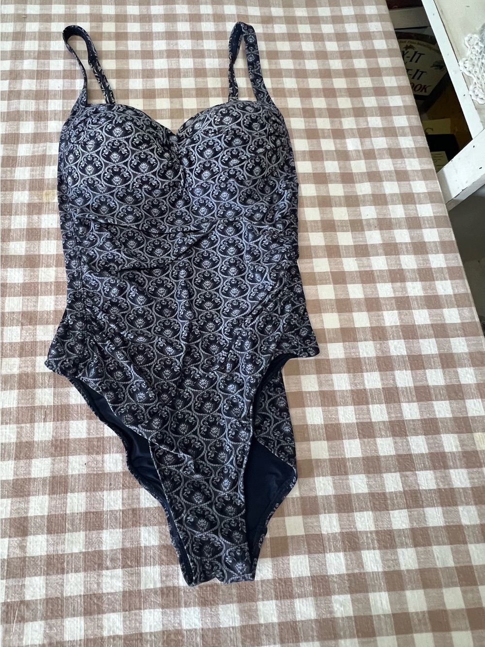 Nip tuck swimsuit Preowned blue white size US12